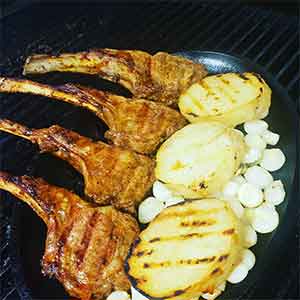 Grilled lamb ribs